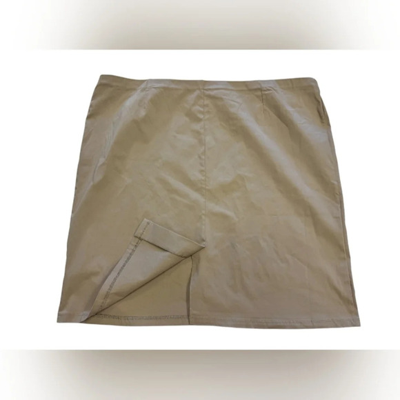 89th + Madison NWT Skirt Plus Size Beige Size 3X - Picture 4 of 7